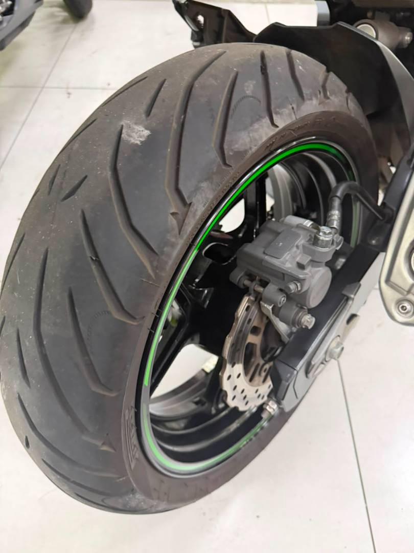 KAWASAKI Z800
