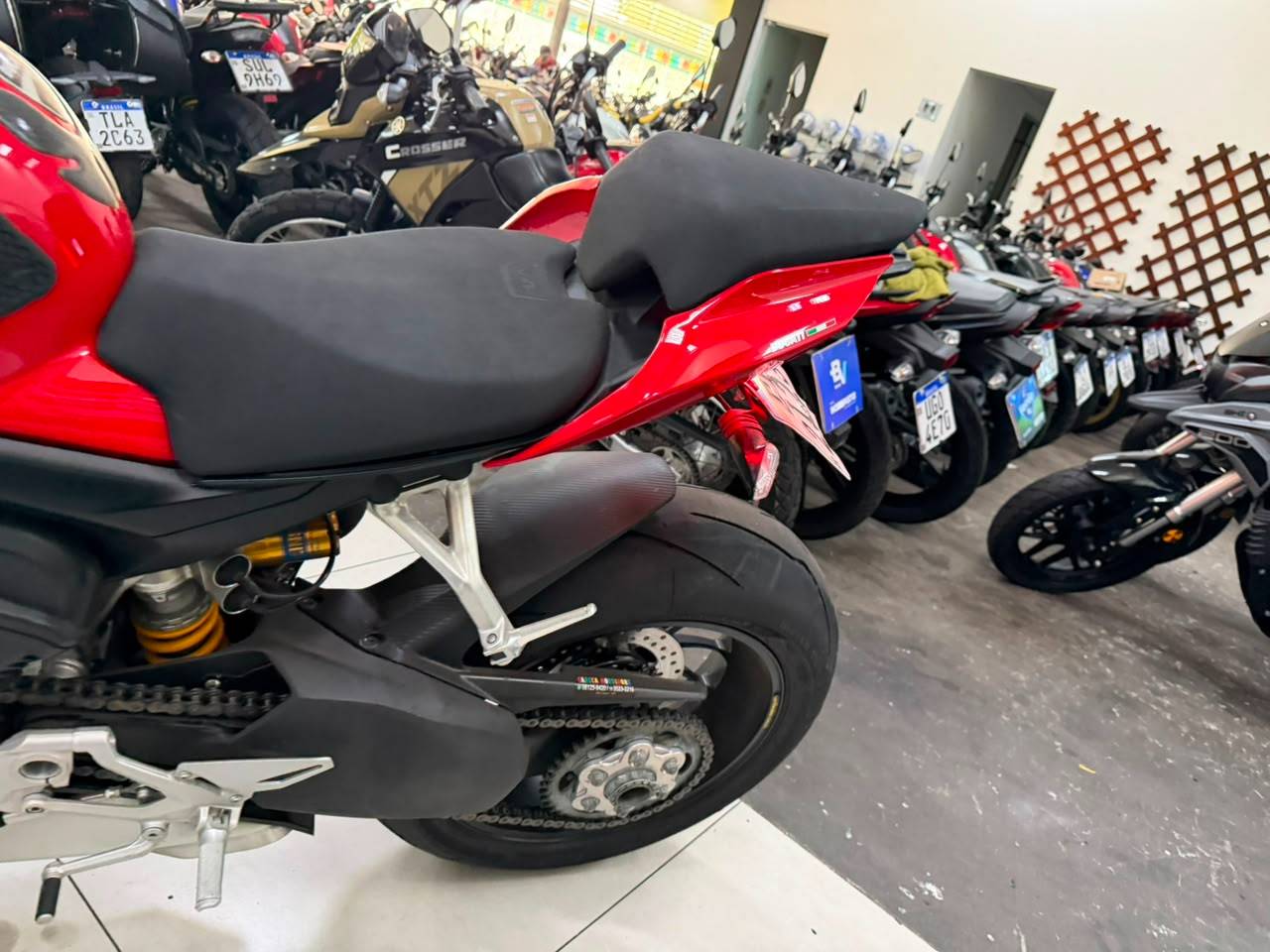 DUCATI STREETFIGHTER V4 S