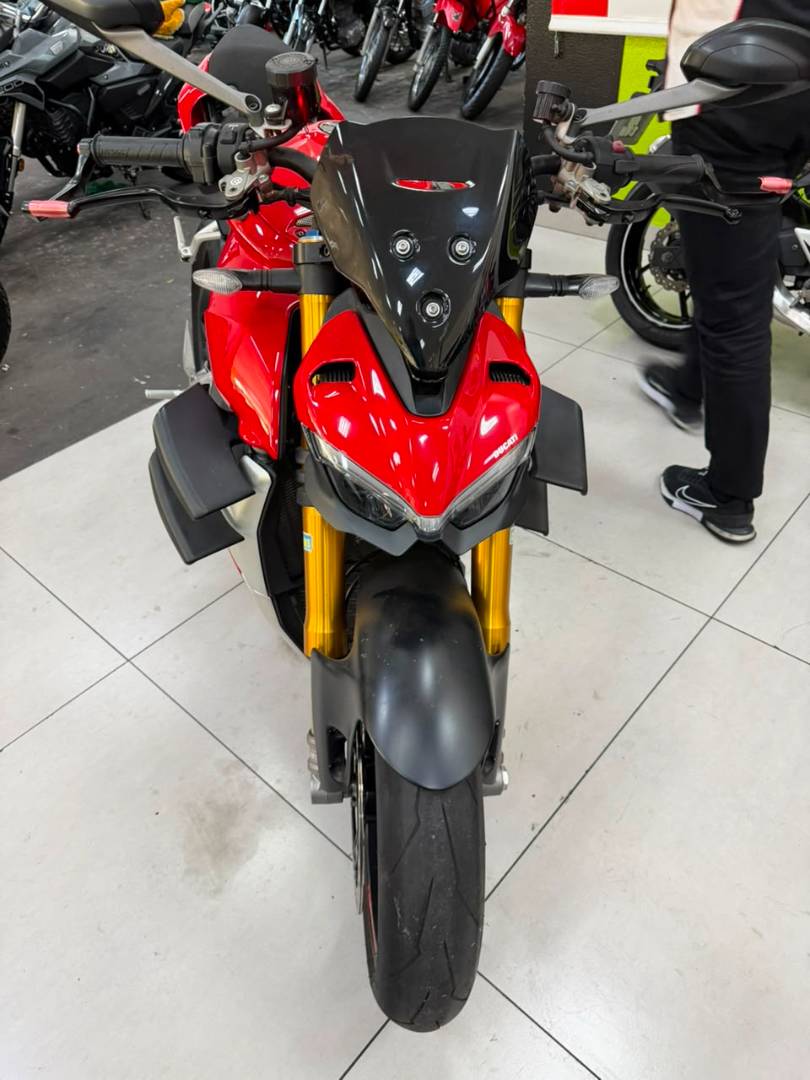 DUCATI STREETFIGHTER V4 S