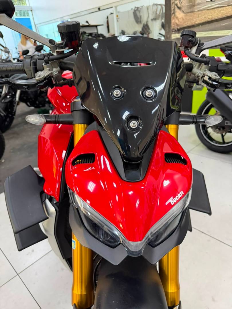 DUCATI STREETFIGHTER V4 S