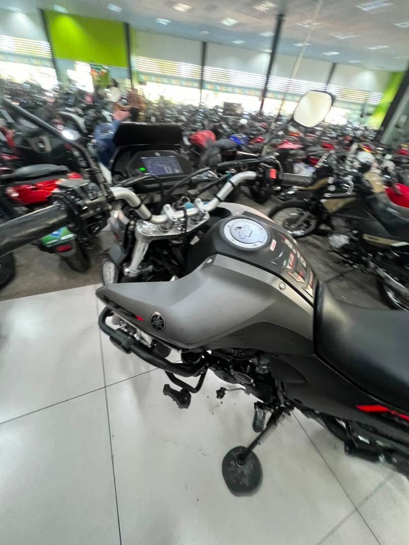 YAMAHA XTZ 250 LANDER