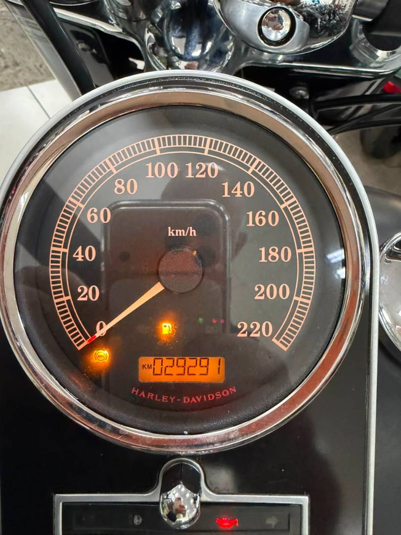 HARLEY-DAVIDSON FAT BOY FLSTF