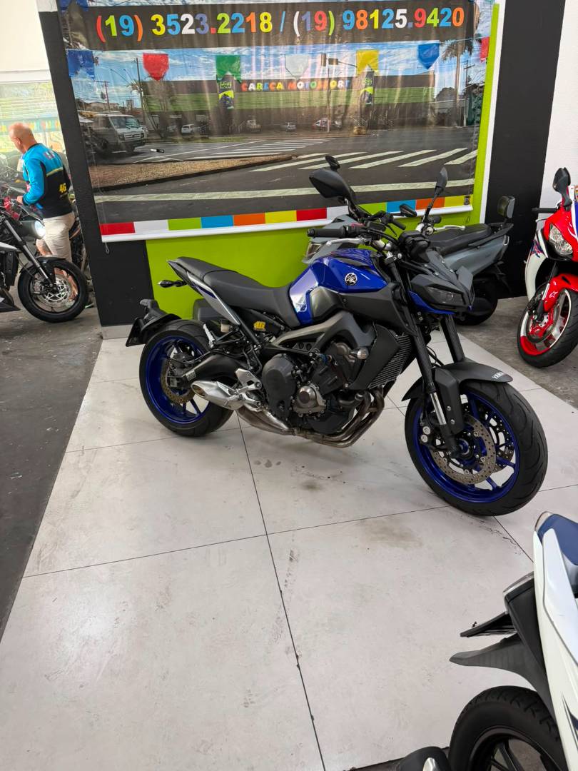 YAMAHA MT-09