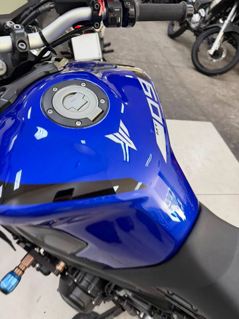 YAMAHA MT-09