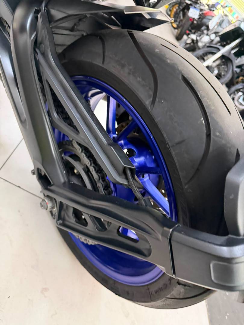 YAMAHA MT-09