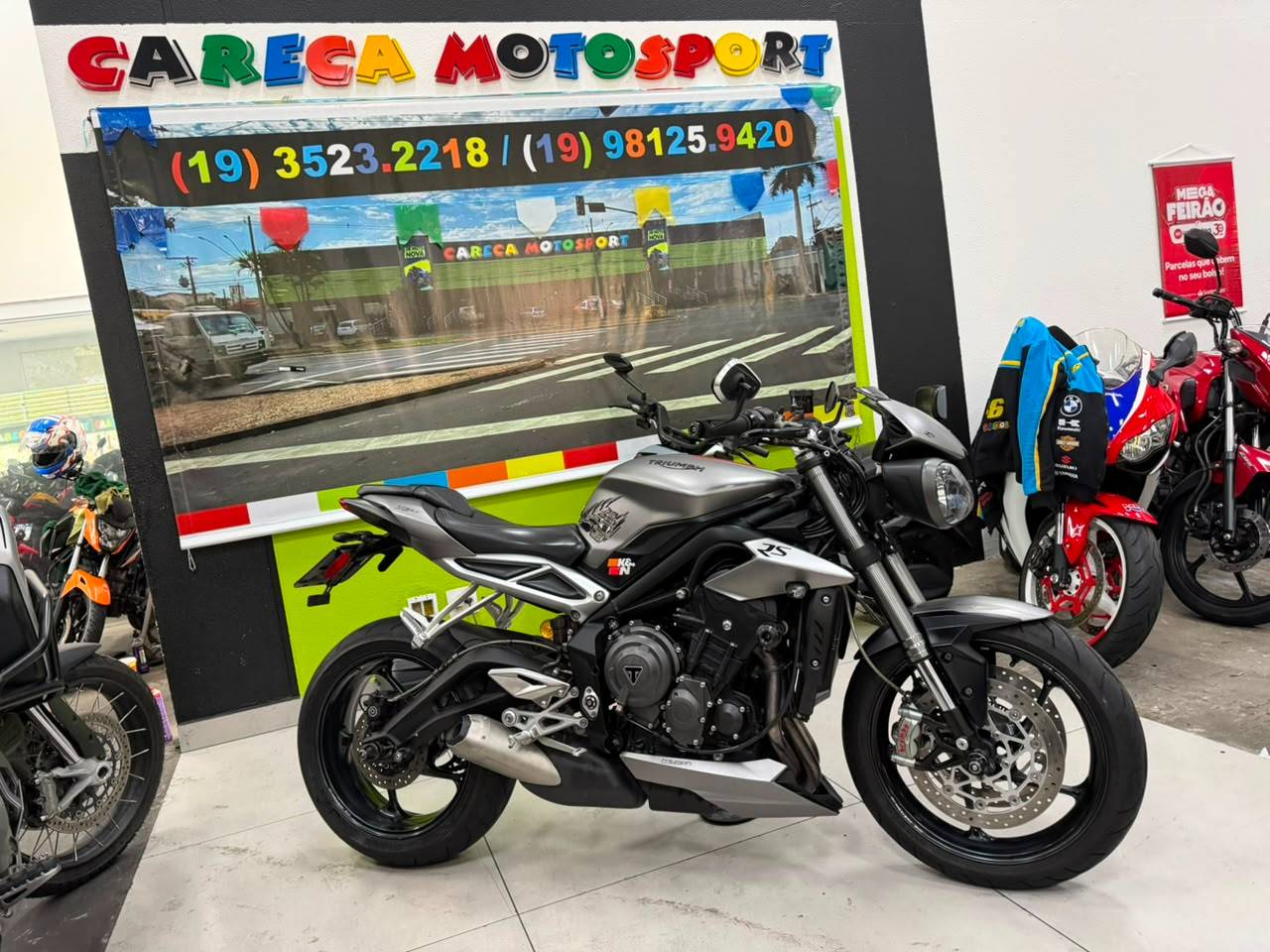 TRIUMPH STREET TRIPLE 765 RS