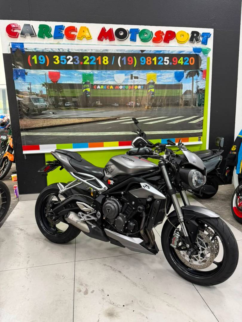 TRIUMPH STREET TRIPLE 765 RS