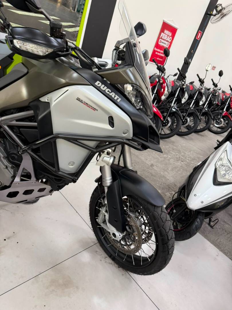 DUCATI MULTISTRADA 1200 V4 S