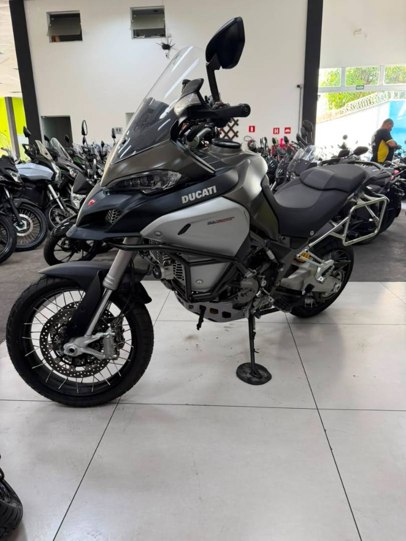 DUCATI MULTISTRADA 1200 V4 S