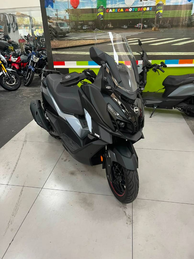 DAFRA CRUISYM 300