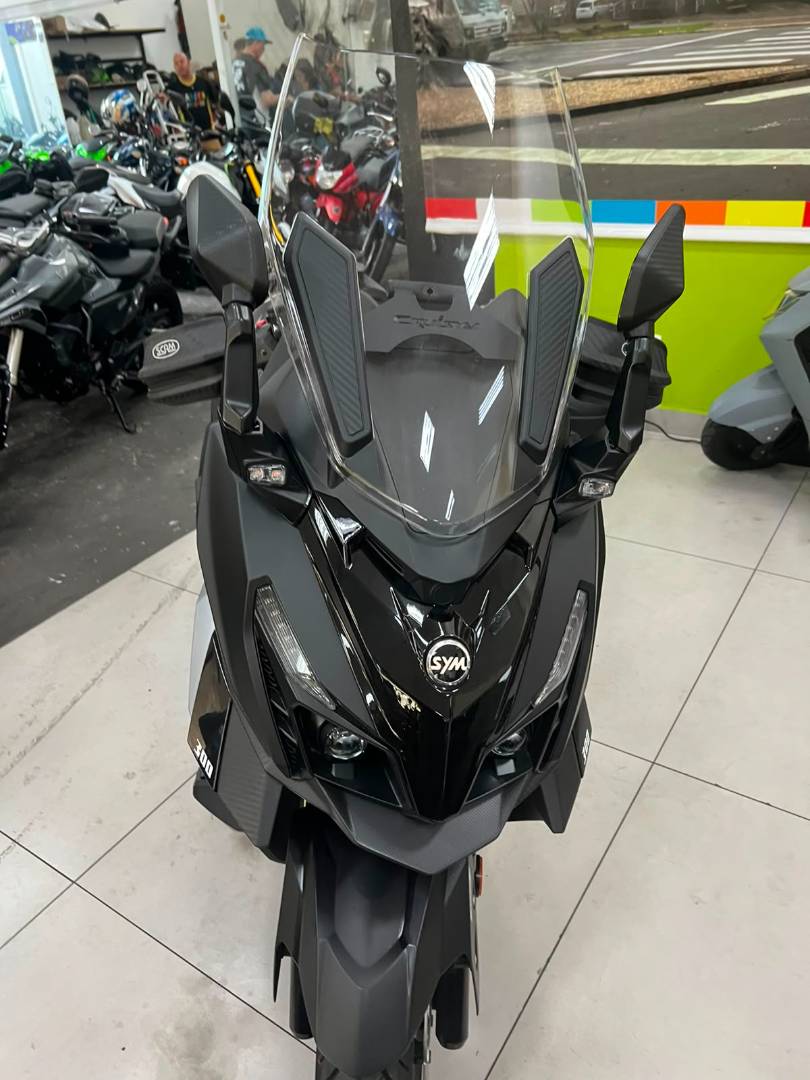 DAFRA CRUISYM 300