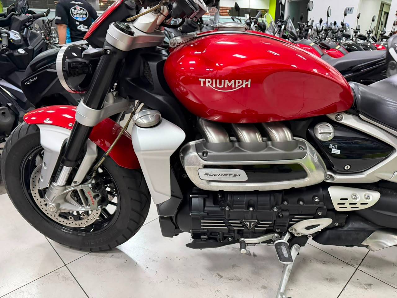 TRIUMPH ROCKET III R