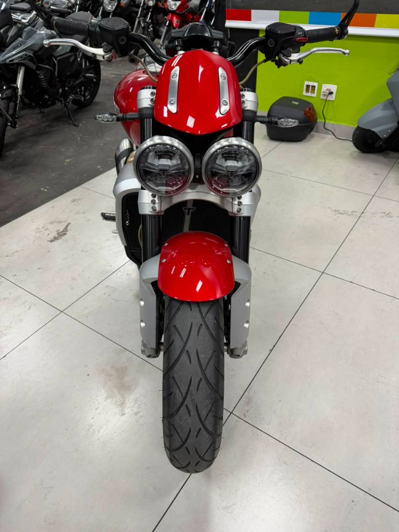 TRIUMPH ROCKET III R