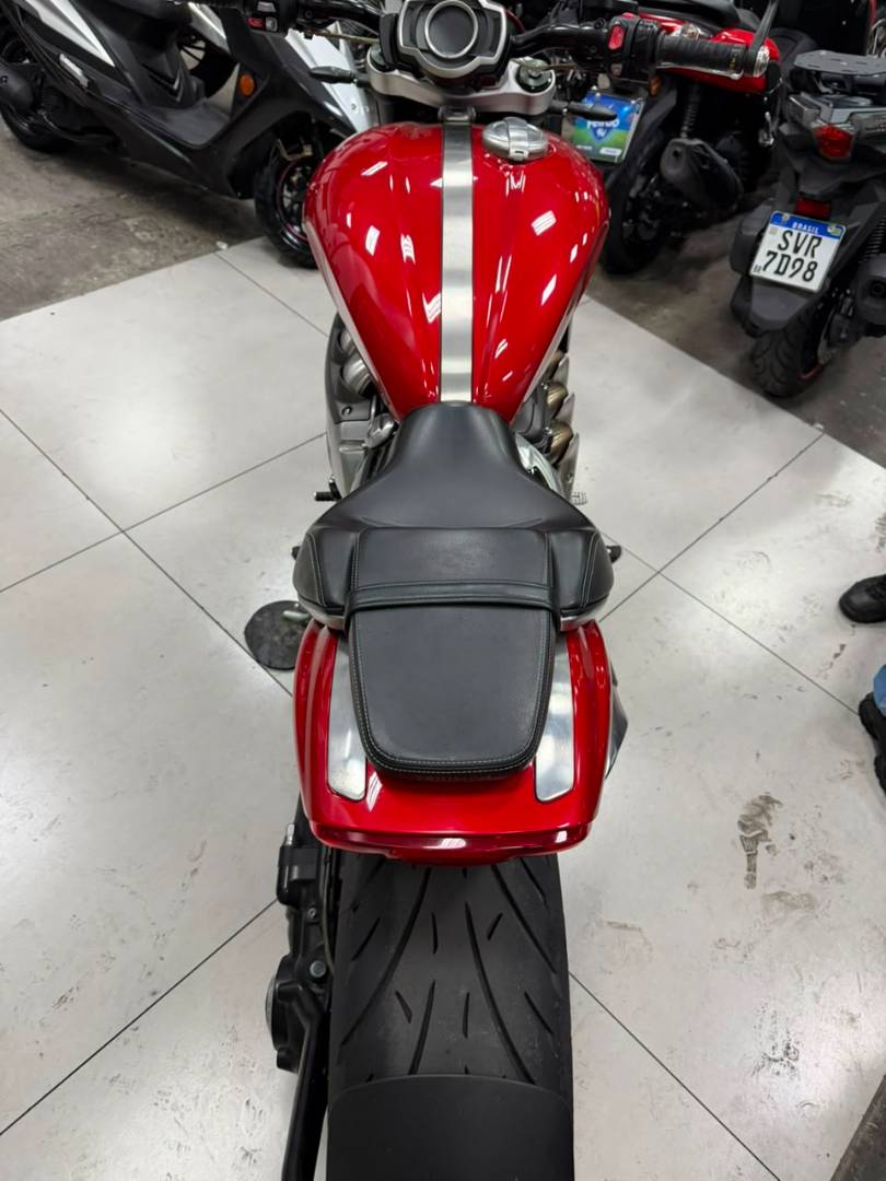 TRIUMPH ROCKET III R