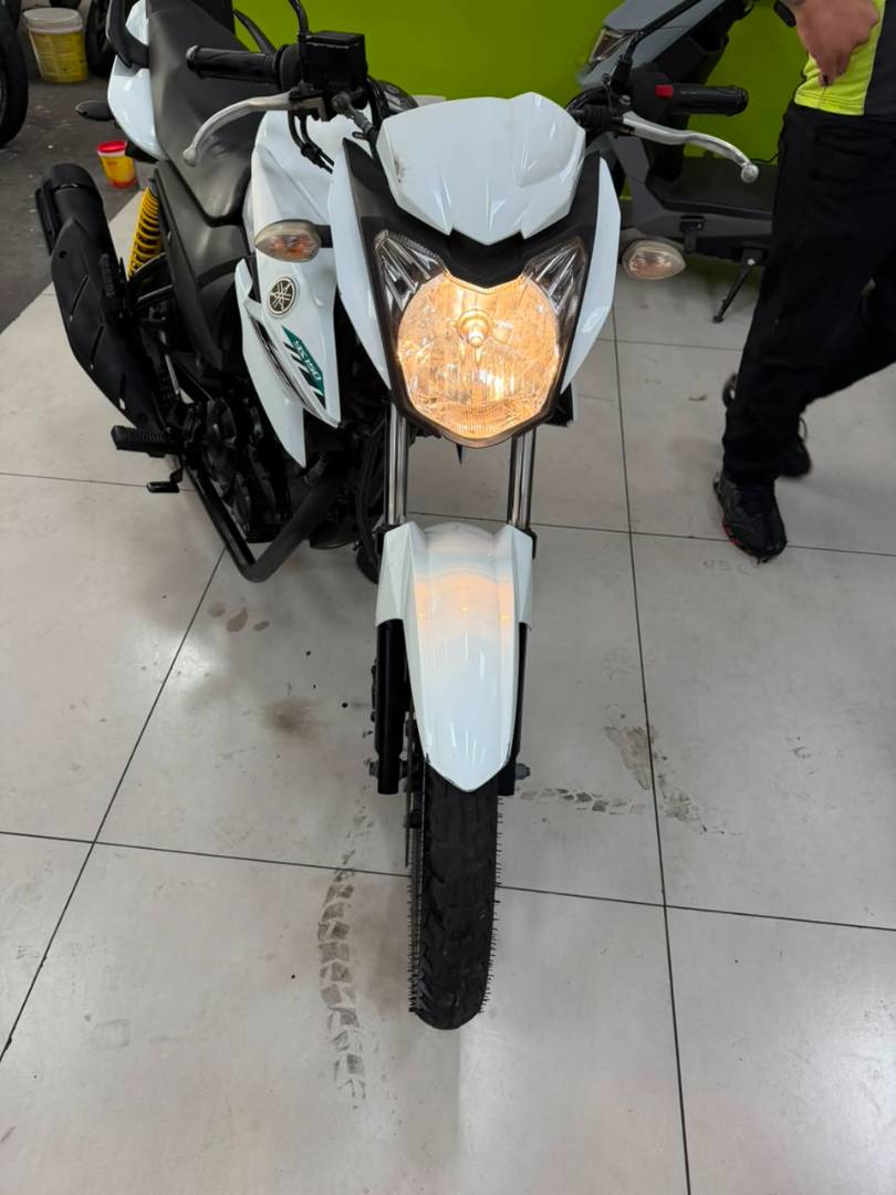YAMAHA FAZER YS 150 SED