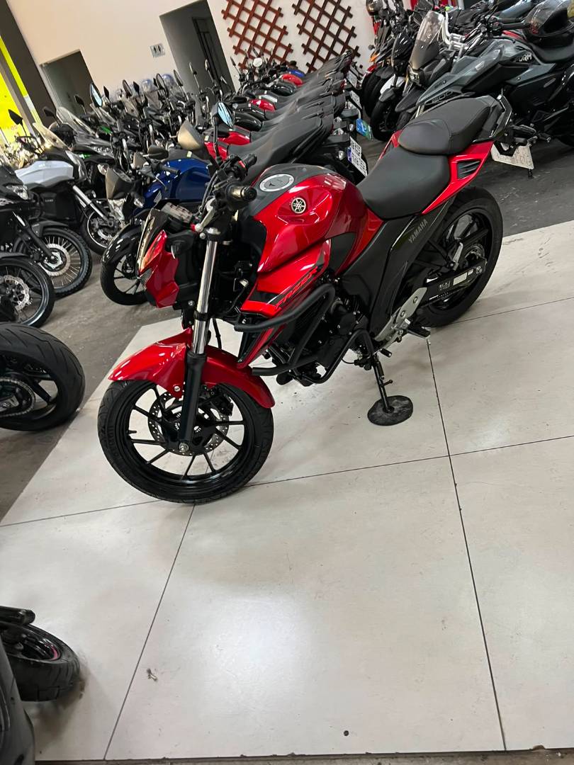 YAMAHA FZ25 FAZER ABS
