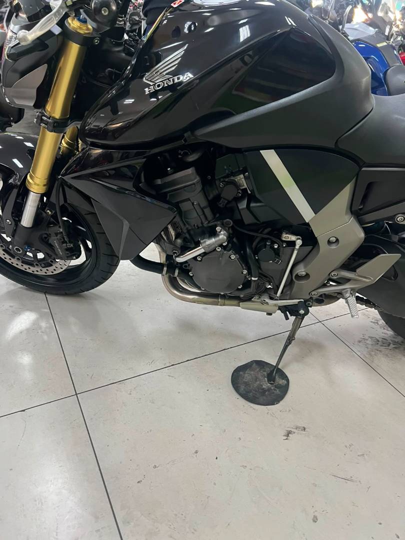 HONDA CB 1000R
