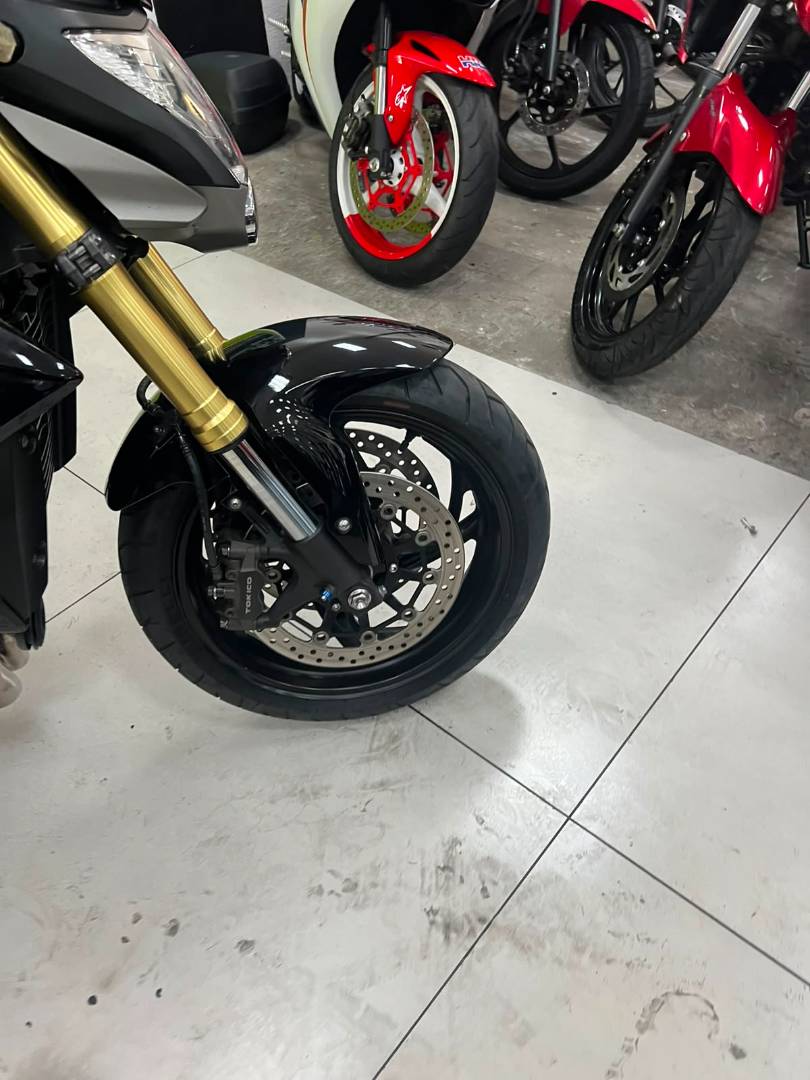 HONDA CB 1000R