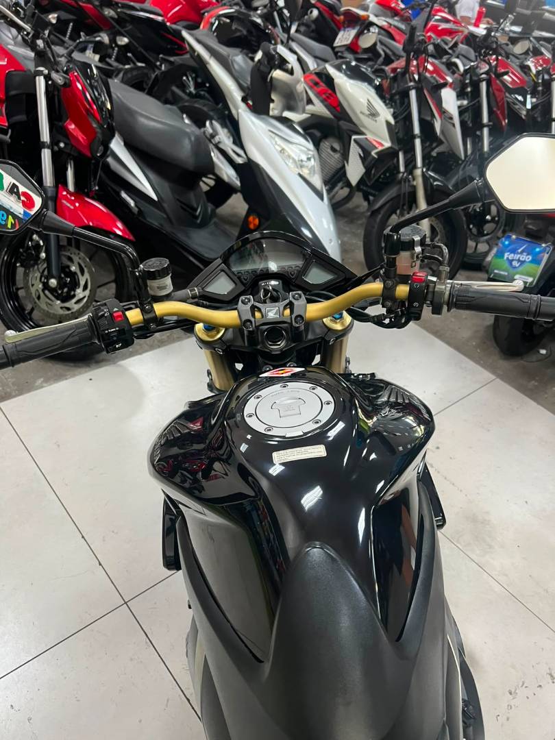HONDA CB 1000R