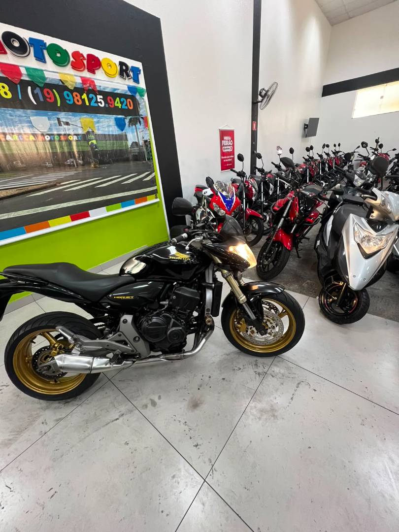 HONDA CB 600F HORNET