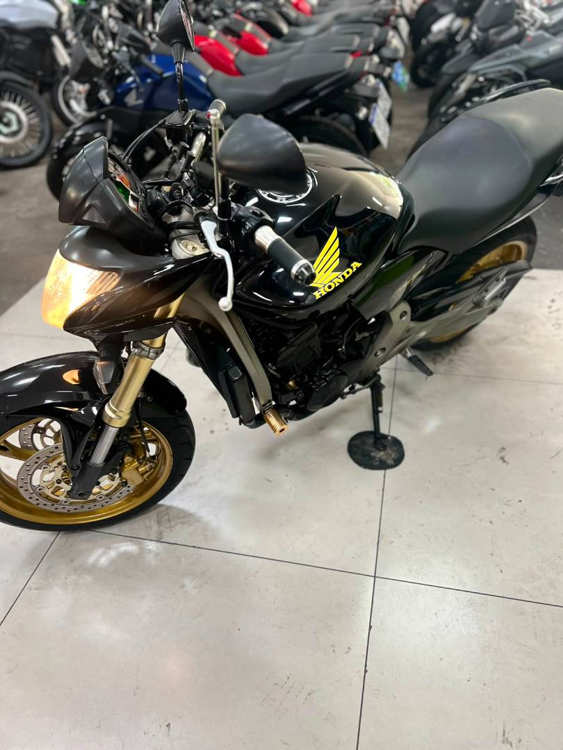 HONDA CB 600F HORNET