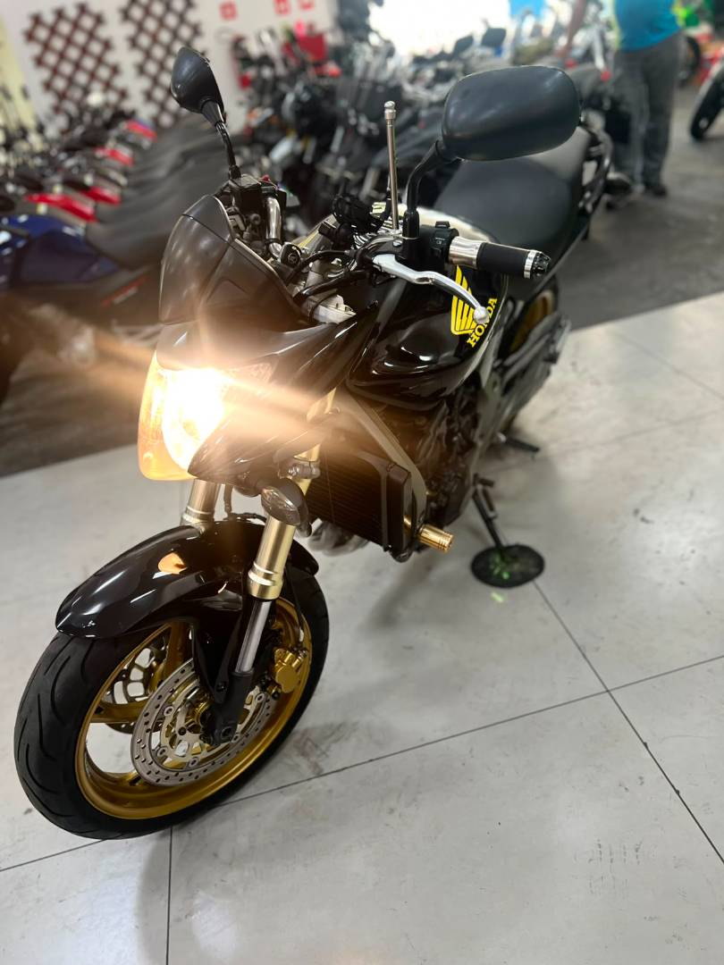 HONDA CB 600F HORNET