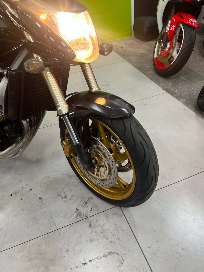 HONDA CB 600F HORNET