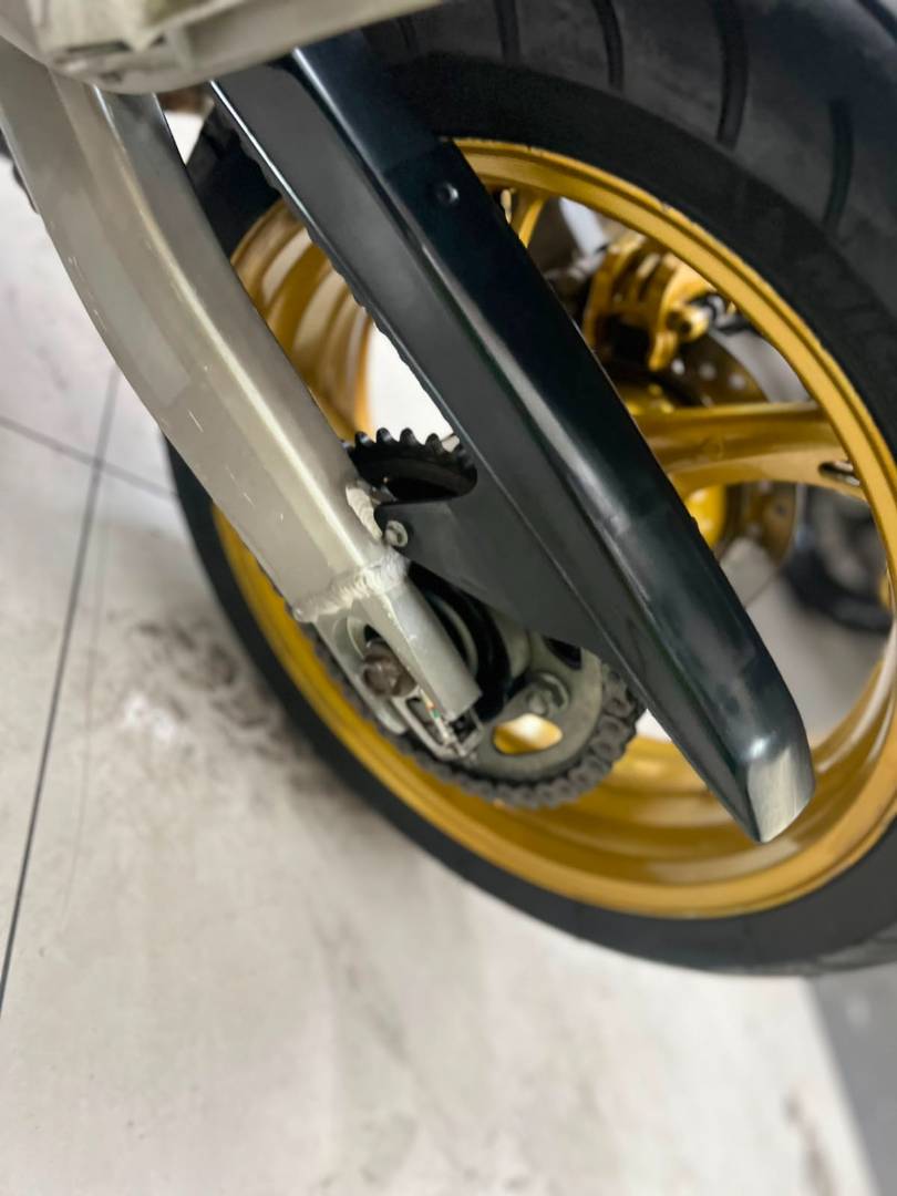 HONDA CB 600F HORNET