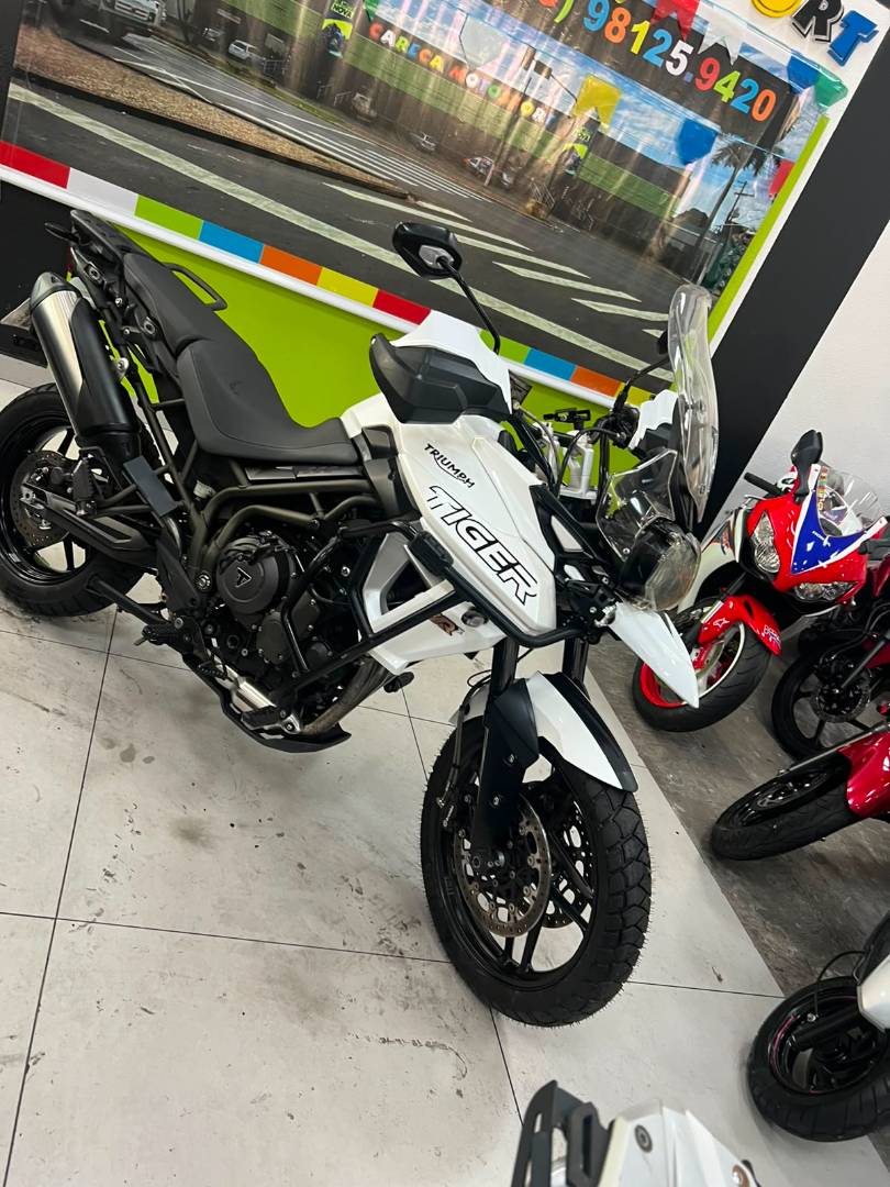 TRIUMPH TIGER 800 XRX