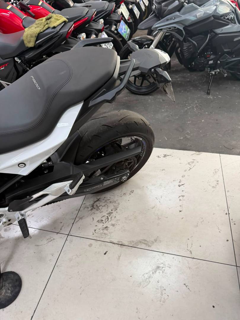 BMW F 900 R