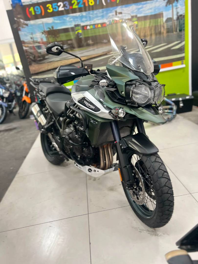 TRIUMPH TIGER 1200 XCX