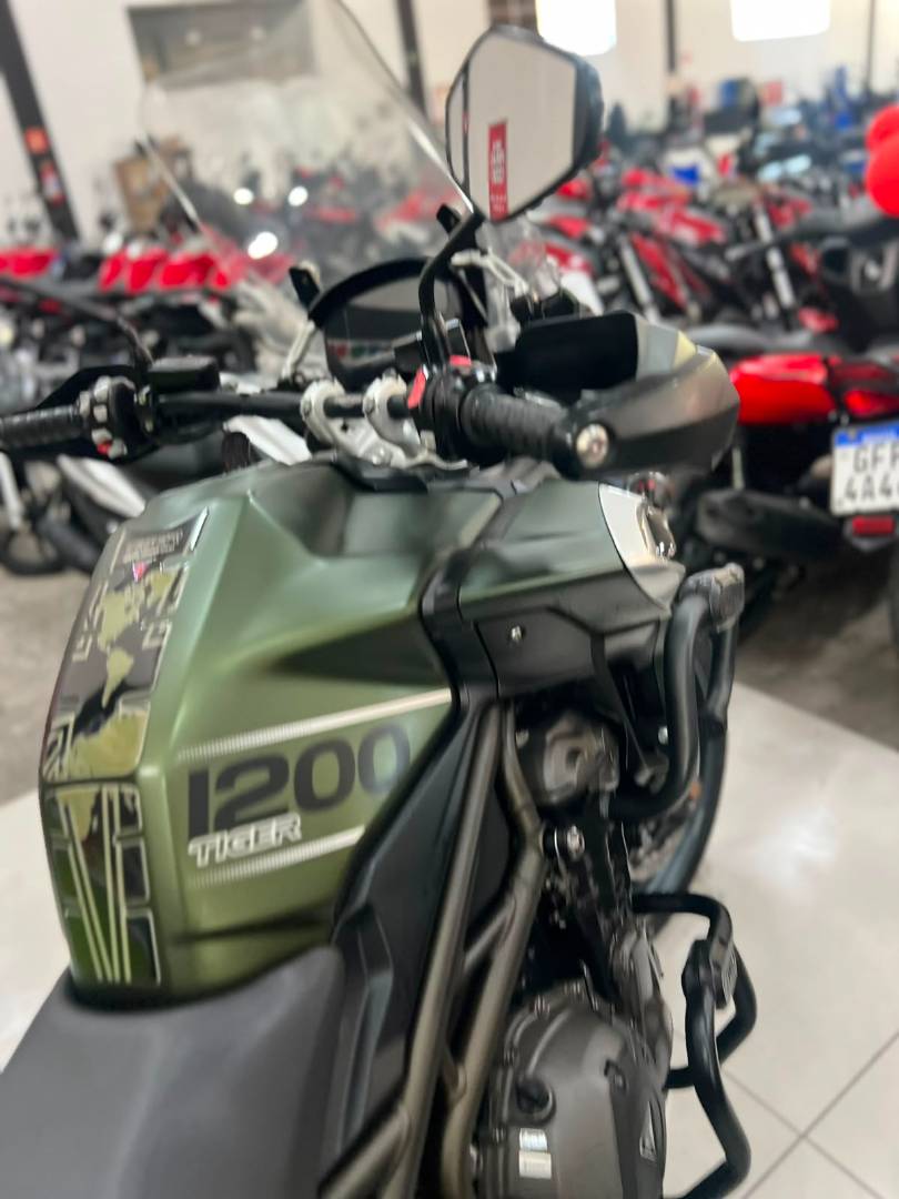 TRIUMPH TIGER 1200 XCX