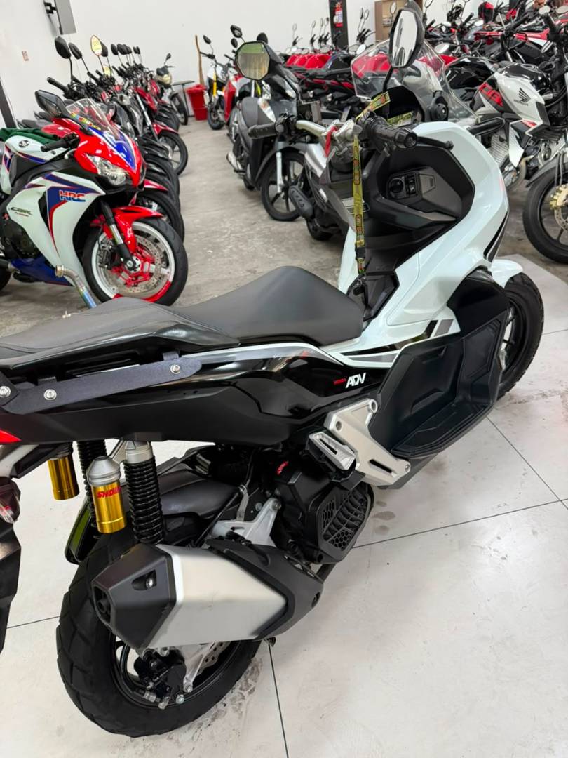 HONDA ADV 150