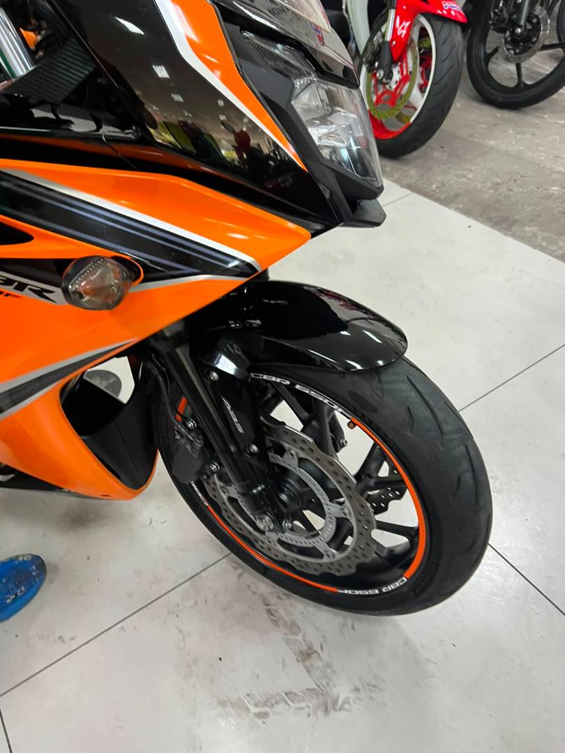 HONDA CBR 650F ABS