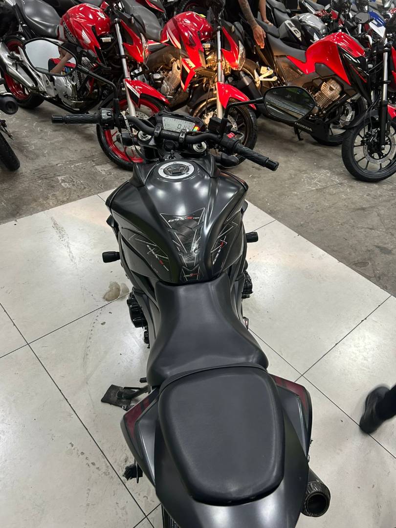 SUZUKI GSX S 750AZ