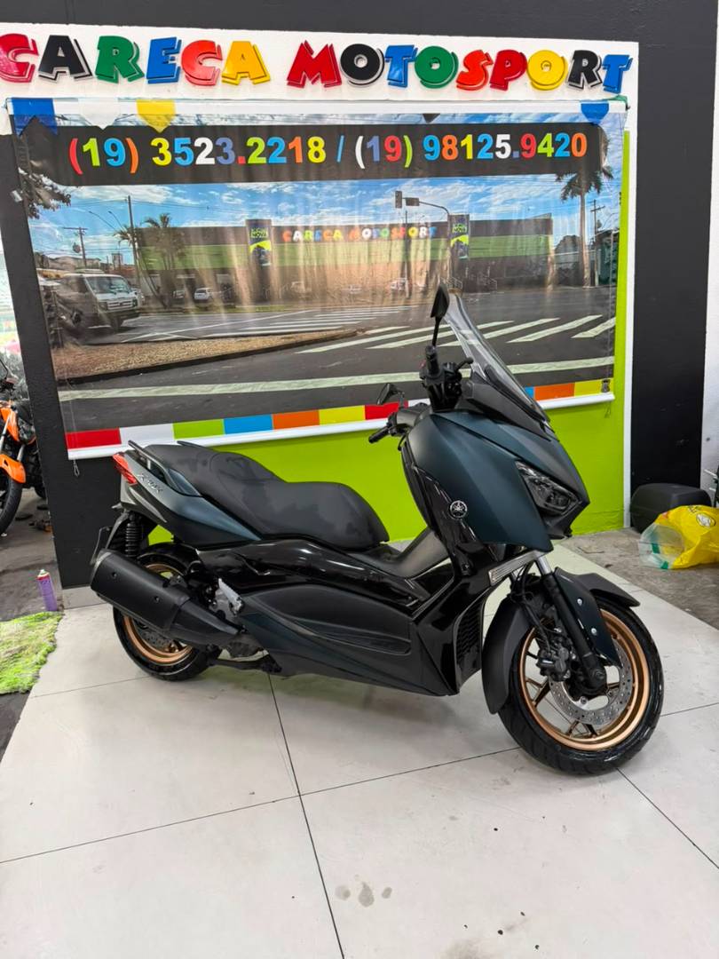 YAMAHA XMAX ABS