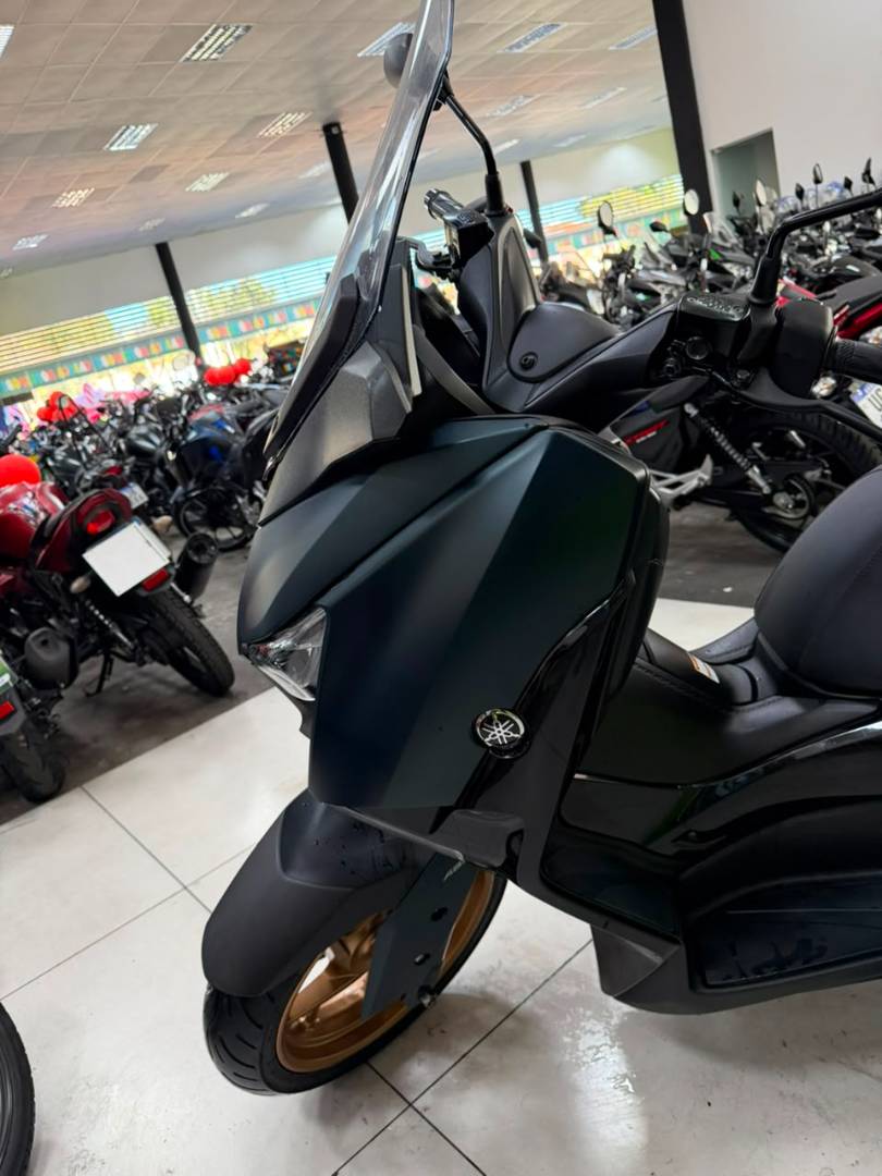 YAMAHA XMAX ABS