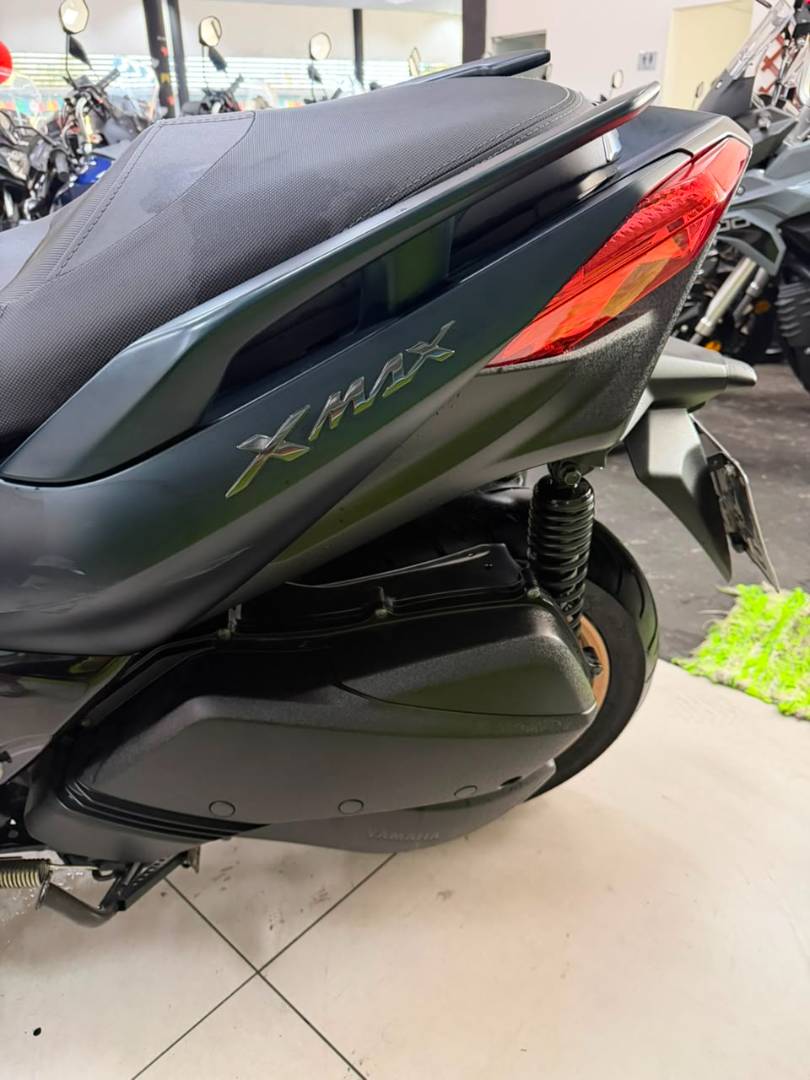 YAMAHA XMAX ABS