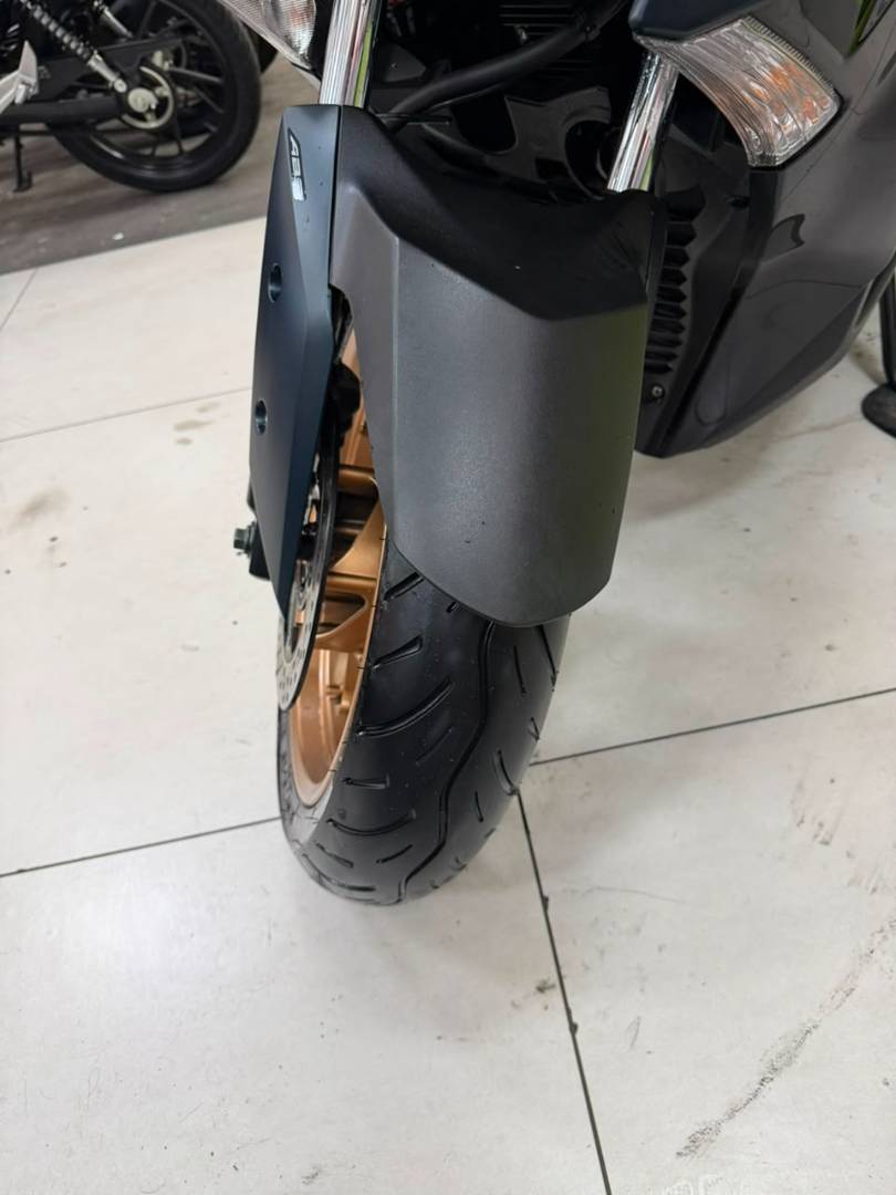 YAMAHA XMAX ABS
