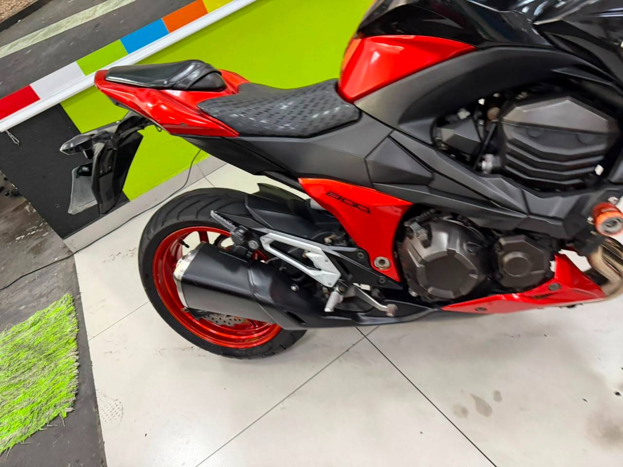 KAWASAKI Z800