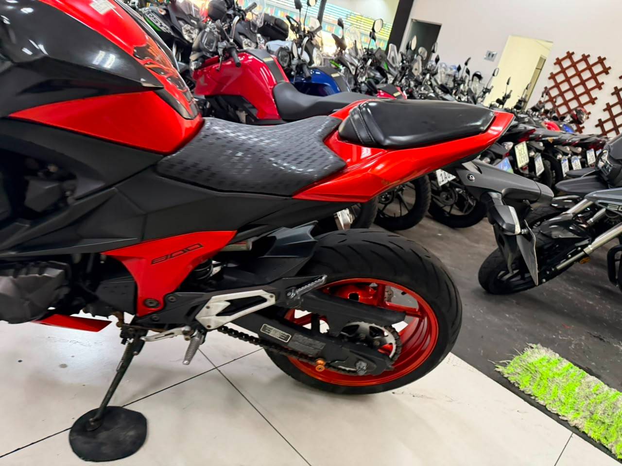 KAWASAKI Z800