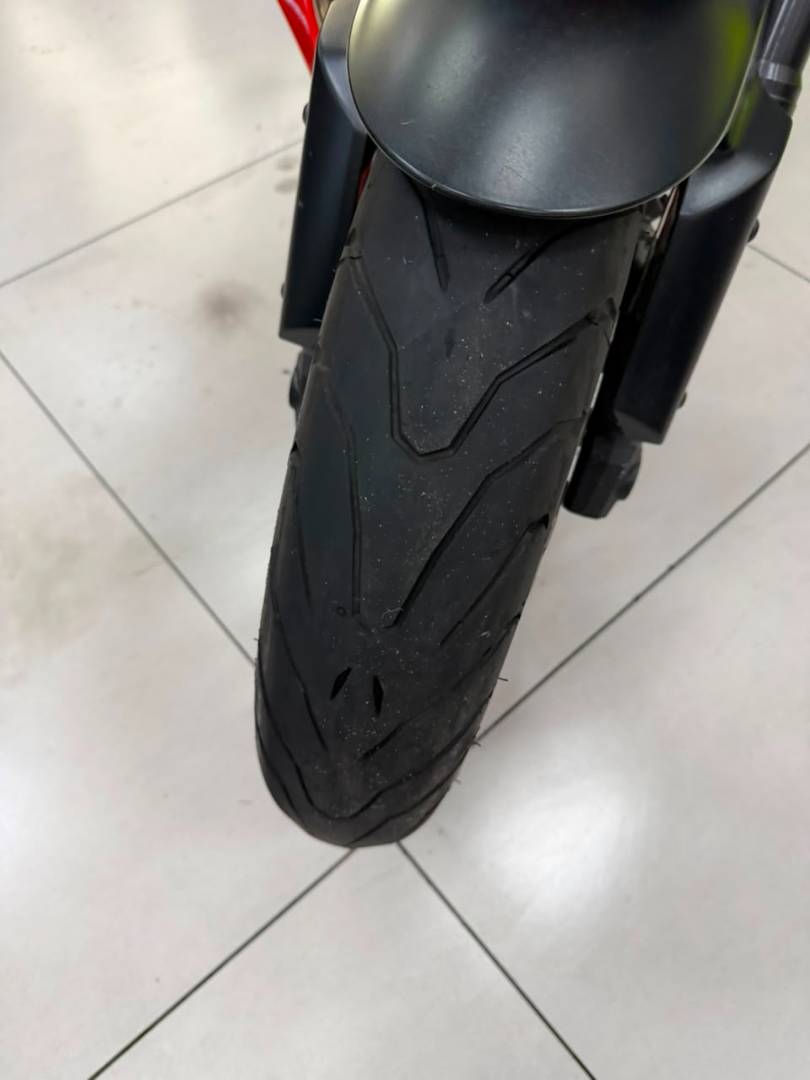 KAWASAKI Z800