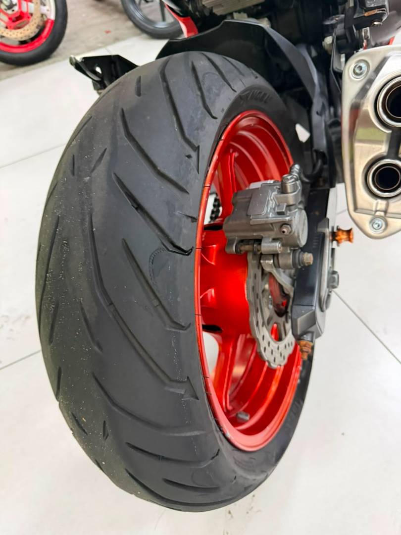 KAWASAKI Z800