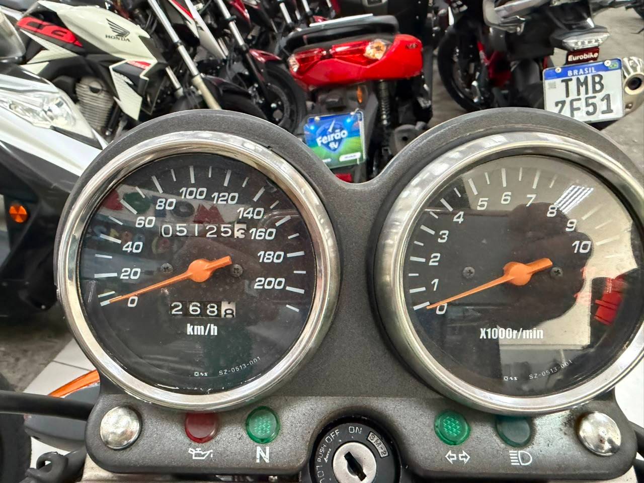 SUZUKI GS 500E