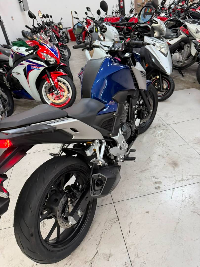 HONDA CB 300F TWISTER CBS