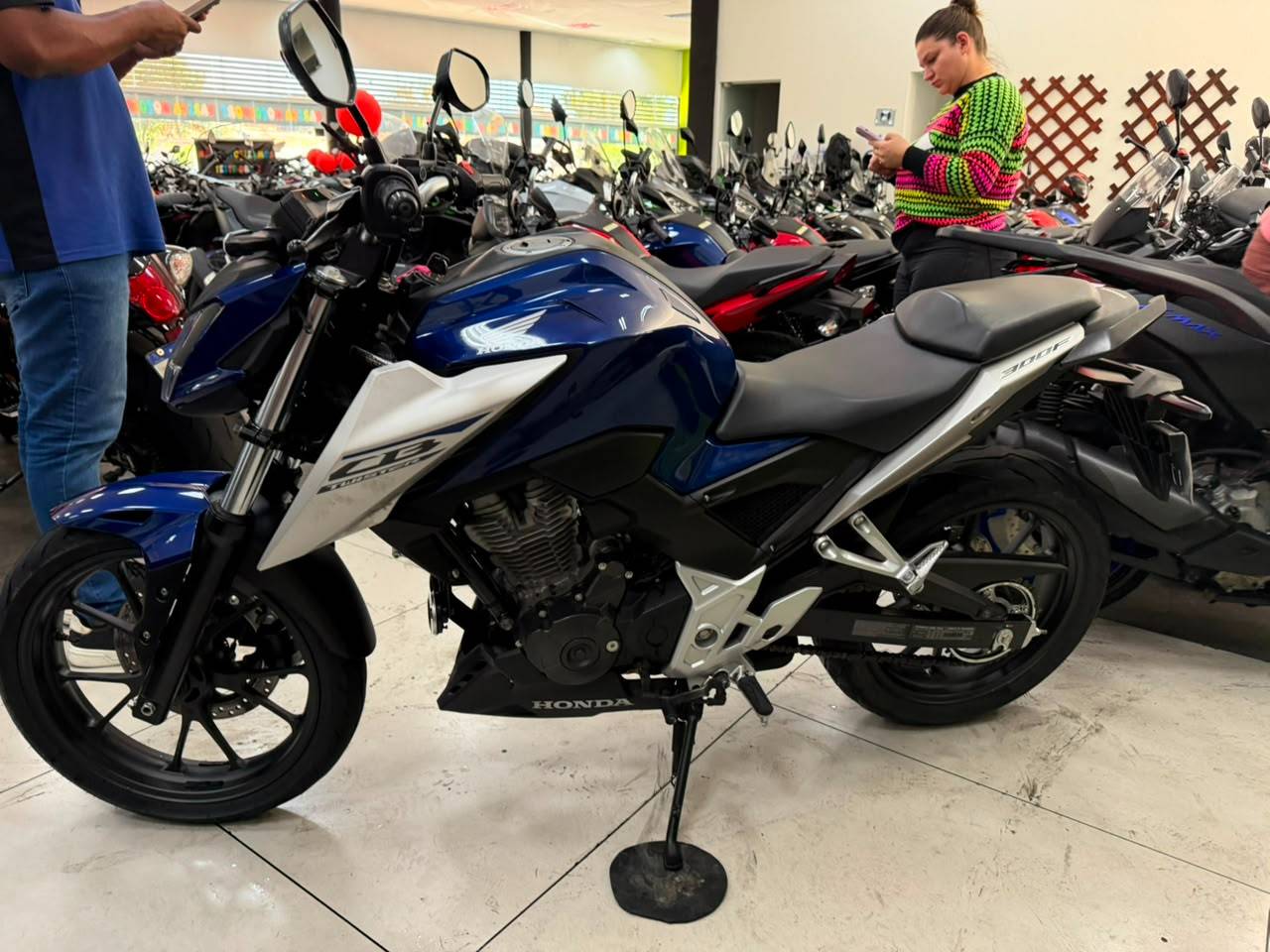 HONDA CB 300F TWISTER CBS