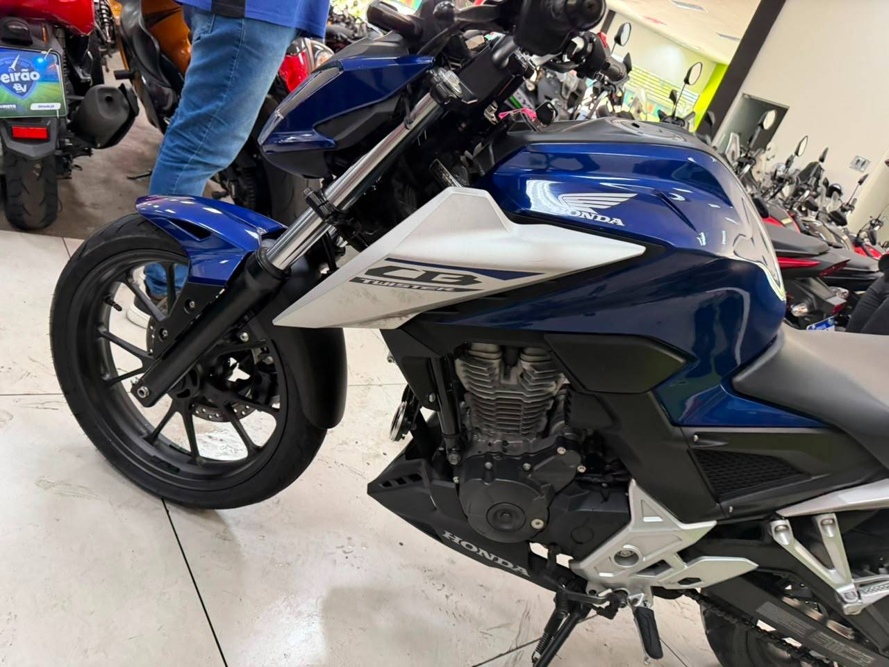 HONDA CB 300F TWISTER CBS
