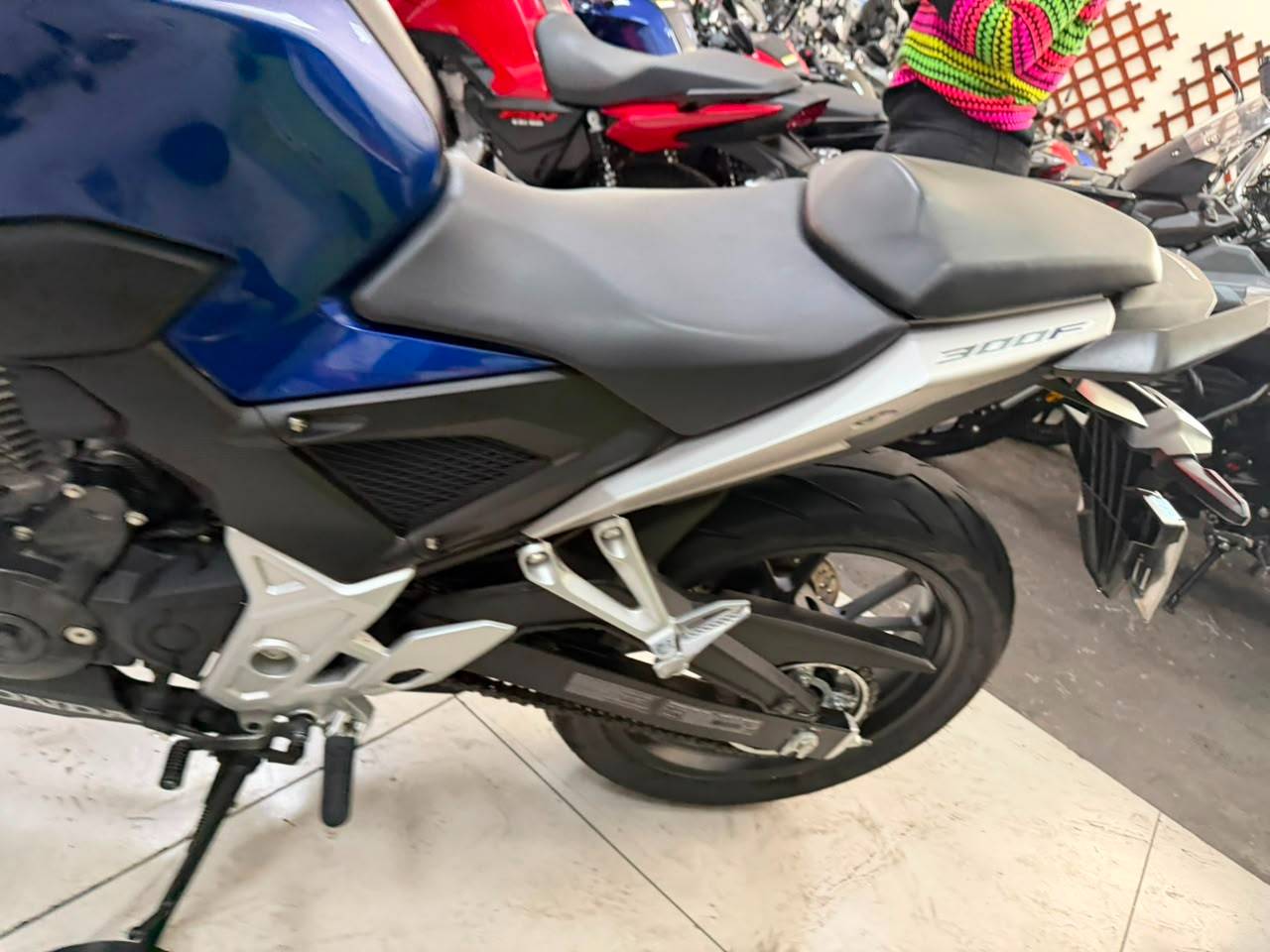 HONDA CB 300F TWISTER CBS