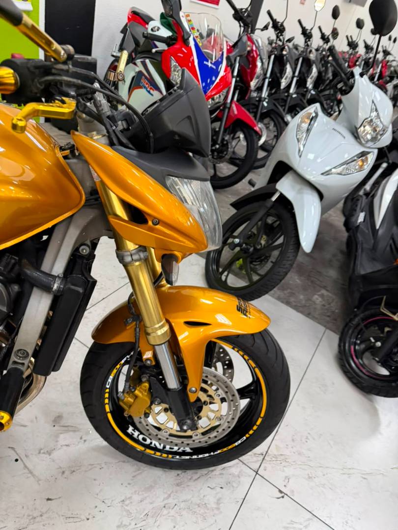 HONDA CB 600F HORNET