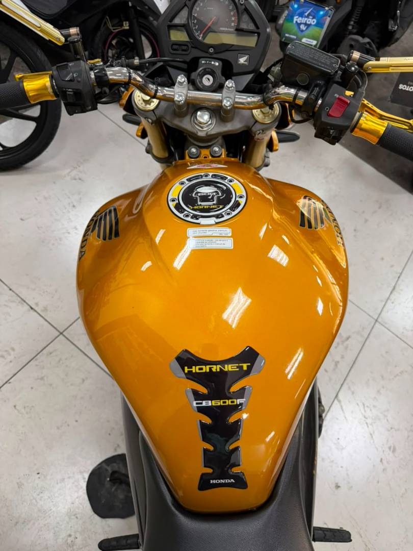 HONDA CB 600F HORNET
